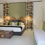 Maison D'enri Bed and Breakfast 4*