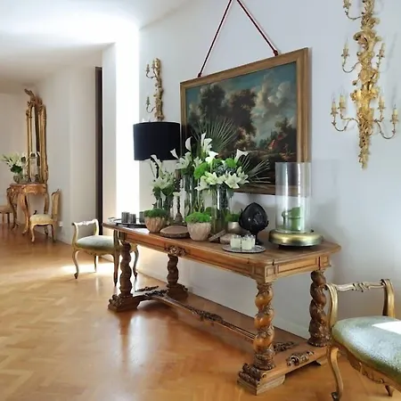 Maison D'enrì 4*