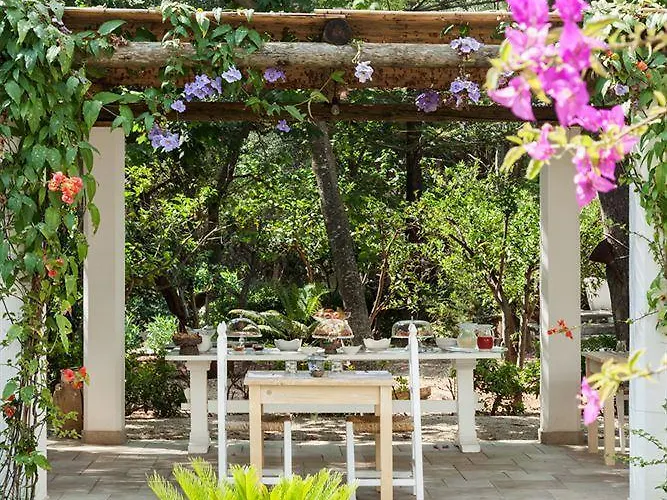 Maison D'enrì Couette-café 4*